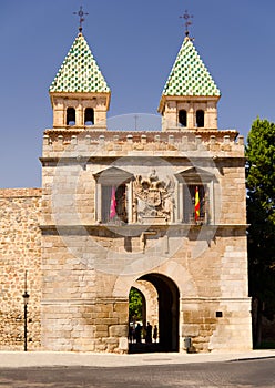 Puerta de Bisagra Nueva photo