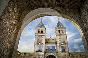 Puerta Nueva de Bisagra in the wall of Toledo, Castilla la Mancha