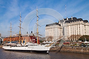 Puerto Madero photo