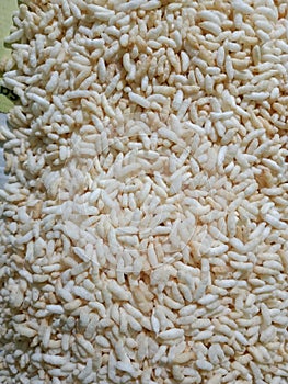 Puffed rice. It is made from paddy. It lowers the blood pressure. It is antioxidant. It has many health benifits.