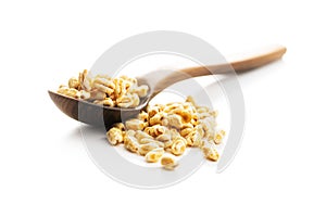 Puffed wheat covered with honey