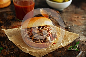 Pulled pork sandwich