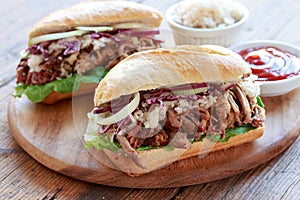 Pulled pork sandwich