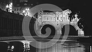Pulteney Bridge and weir timelapse black and white