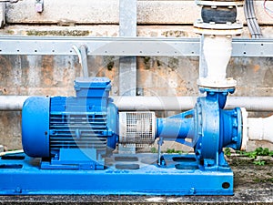 Pump for high flow water circulation in a small industrial cooling circuit photo