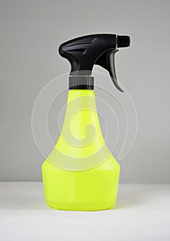 Pump sprayer bottle