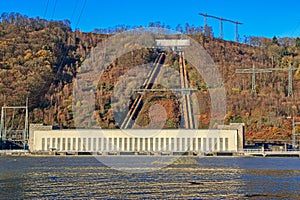 Pumped-Storage power plant with lower lake