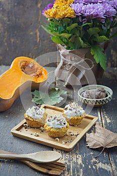 Pumpkin and biscuit crumb muffins