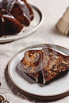 Pumpkin tangerine bundt cake with pumpkin spice and nuts