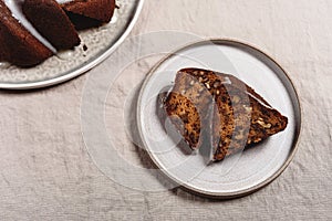 Pumpkin tangerine bundt cake with pumpkin spice and nuts