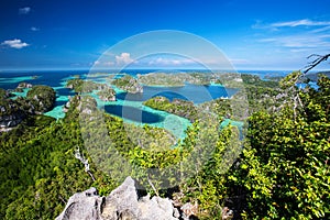 Puncak Harfat Harun Fatimah geosite Raja Ampat , Indonesia