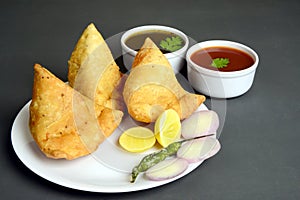 Punjabi Samosa, an Indian popular street food