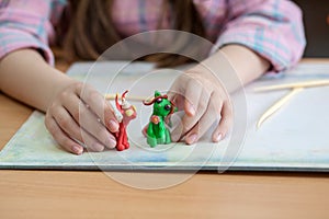 Pupils modeling in plasticine