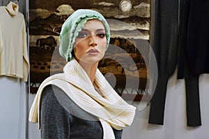 Puppet with light scarf