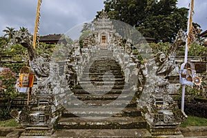 Pura Kehen. Pura Kehen was the main temple of the Bangli Regency. Bangli Regency was formerly the center of a kingdom known under