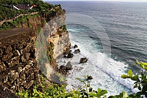 Pura Luhur Uluwatu sea side photo