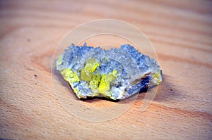 Pure sulfur elemten and quartz crystals photo