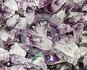 Purple Quartz Gemstones in Bulk