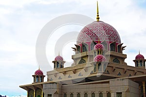 Putra mosque