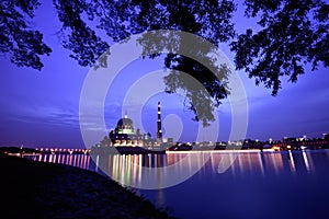 Putra Mosque in Putrajaya photo