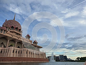 Putra Mosque & x28;Masjid Putra& x29;