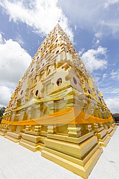 Puttakaya Pagoda at Sangklaburi