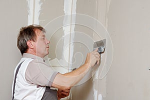 Putty plasterboard photo