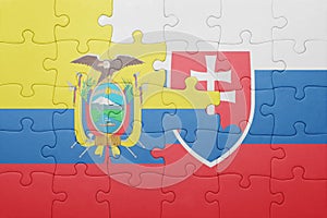 Puzzle se státní vlajkou slovenska a ekvádoru