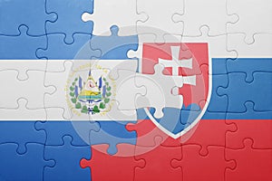 Puzzle s národní vlajkou slovenska a salvadoru