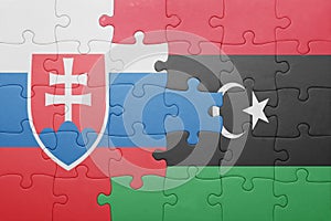 Puzzle s národní vlajkou slovenska a libye