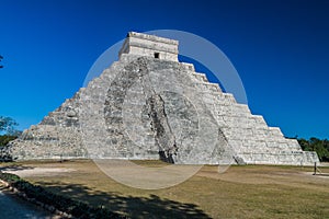 Pirámide en maya arqueológico paginas México 