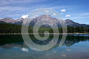 Pyramid lake and Mountain