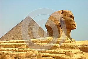 Pyramid and Sphynx photo