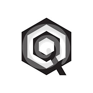 Q hexagon letter logo design vector