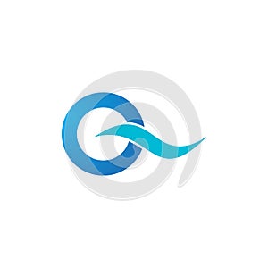 Q letter wave logo