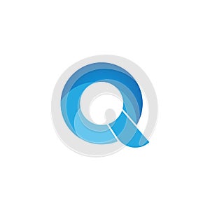 Q letter wave logo