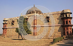 Qila-i-kuna Mosque, Purana Qila, New Delhi photo