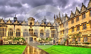 Quad of Oriel College in Oxford photo