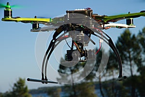 Quadrocopter with camera in air