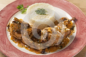 Quails in curry with couscous