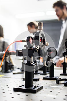 Množstvo optika laboratórium zariadenie laserový lúč dúhovky 
