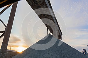 Quarry, mining and crushing of rubble stone