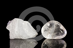Quartz crystal, uncut and Tumble finishing photo