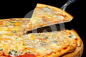 Quattro formaggi pizza