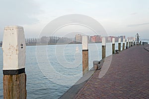 Quay along the Nieuwe Merwede