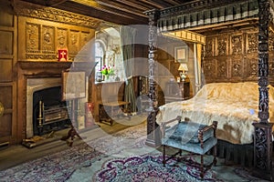 Queen bedroom in Hever Castle