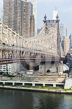 Queensboro Bridge connects Manhattan with Queens