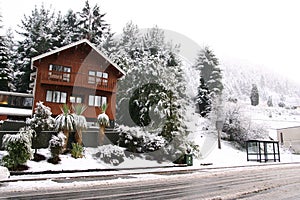 Queenstown blanketed in snow photo