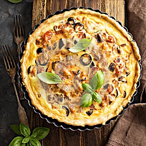 Quiche with eggplant, chicken and olives