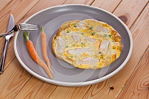 Quick easy lunch. Chicken and vegetable omelette. Nutritional slimming meal.